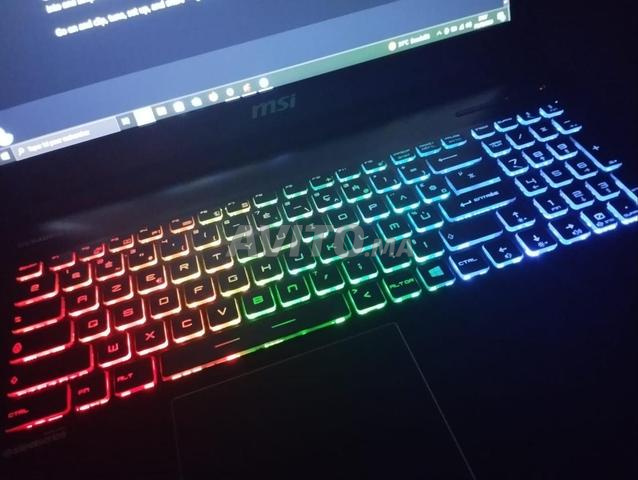 كمبيوتر محمول نقي نقي كالجديد 👇🏻 - 2