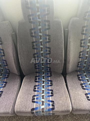 13 sièges mini bus