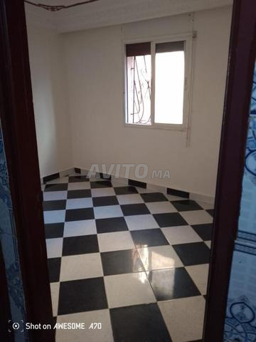 15000 dh caution et 1500 dh par mois