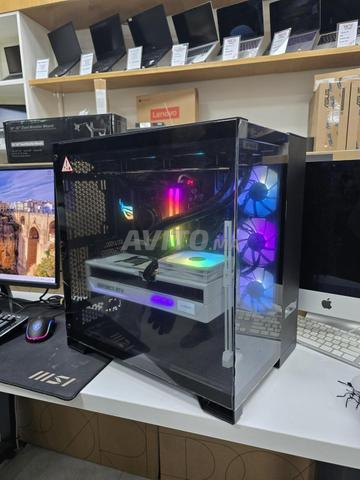 كمبيوتر ألعاب فائق الجودة RTX 5090 / Ryzen 9 9950X