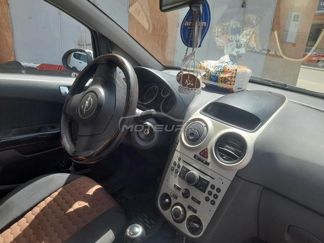 Opel Corsa Essence Manuelle 2008 à Tan-Tan