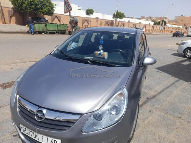 Opel Corsa Essence Manuelle 2008 à Tan-Tan