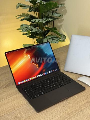 Macbook Pro 14 pouces M3 Pro 18Go RAM 512Go