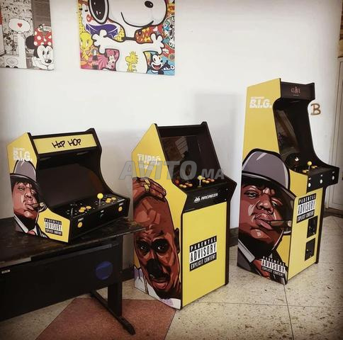 Borne d'arcade neuve personnalisée - 2