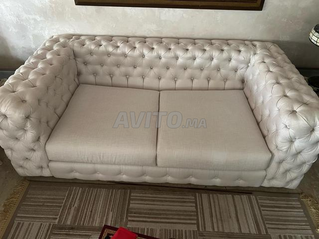 Fauteuil capitonné à vendre - 2