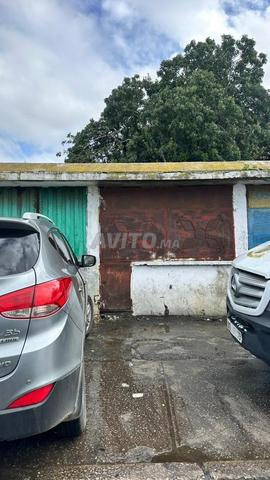 Garage à vendre Situé dans une zone commerciale