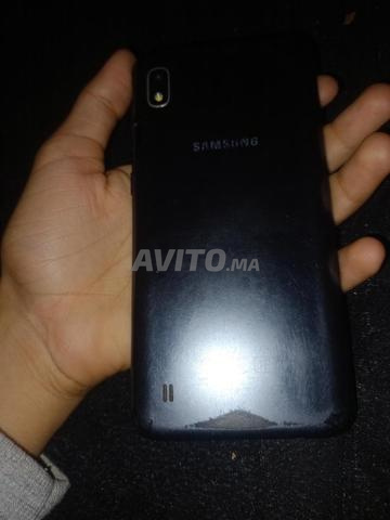 Samsung A10 écran spécial