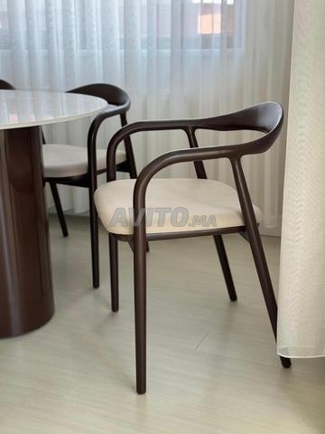 Table à manger classique - 2