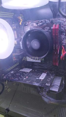 كمبيوتر العاب / شاشة بينكيو / فأرة / لوحة مفاتيح / سماعة رأس