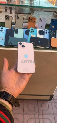 iPhone 13 Normal rose officiel 128 Go 95/Batterie