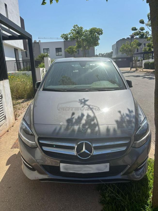 Mercedes-Benz 180 classe B Diesel Automatique 2018