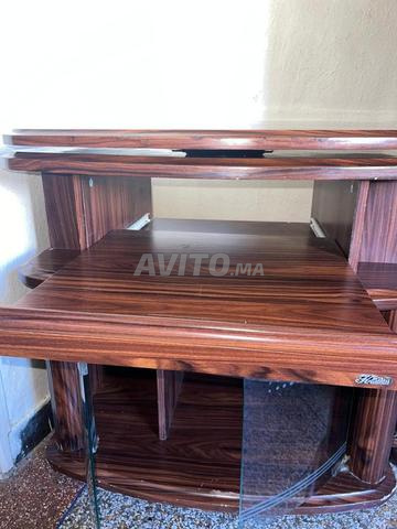 طاولة تلفاز