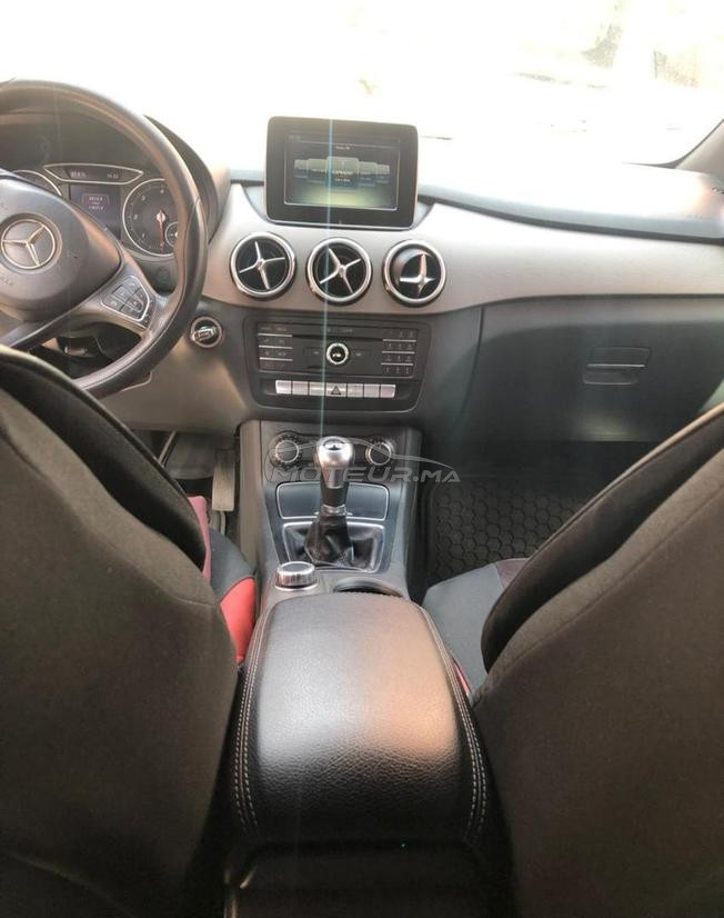 Mercedes-Benz 180 Diesel Manuelle 2016 à Marrakech