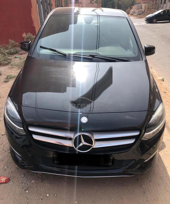 Mercedes-Benz 180 Diesel Manuelle 2016 à Marrakech