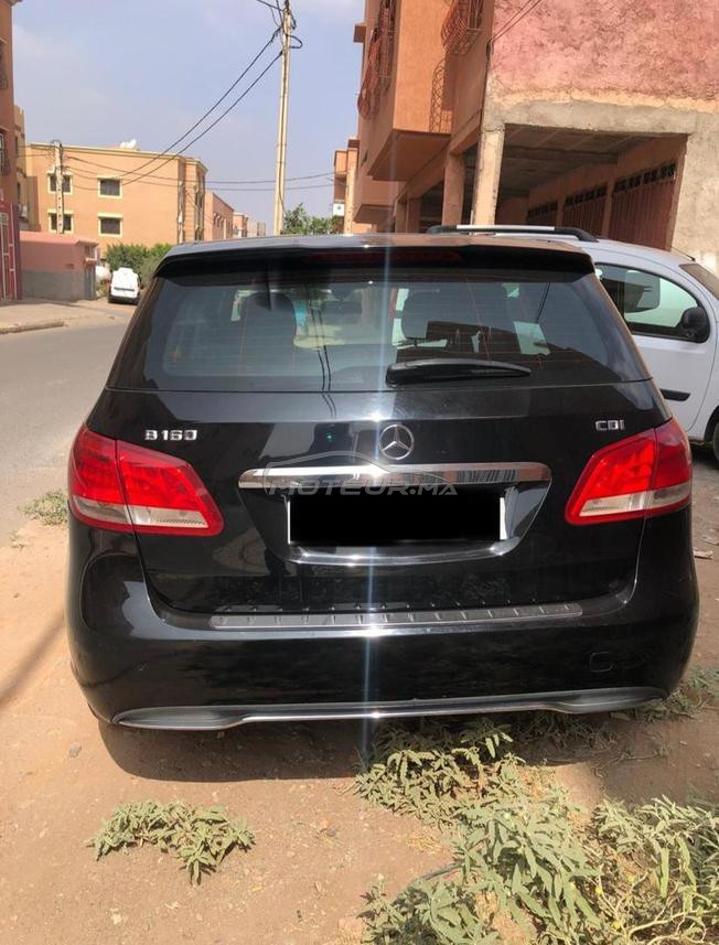 Mercedes-Benz 180 Diesel Manuelle 2016 à Marrakech