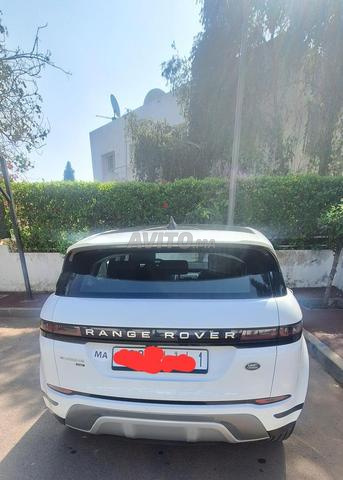 رينج روفر فيلار في حالة ممتازة