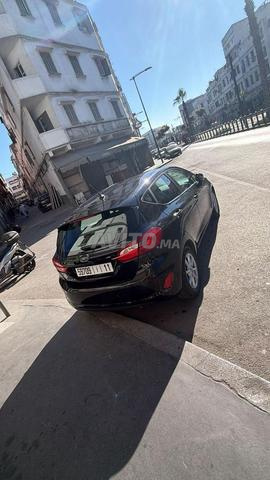 Ford Fiesta 1ère main - 2
