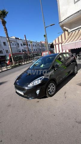 فورد فييستا اليد الأولى