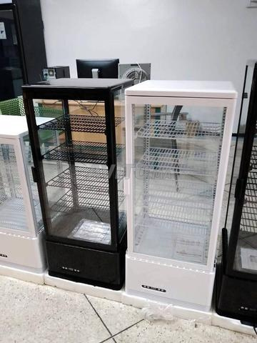 Vitrine de présentation 4 faces