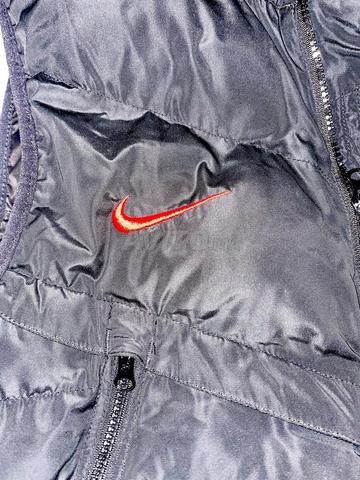 2 gilets Nike - 2
