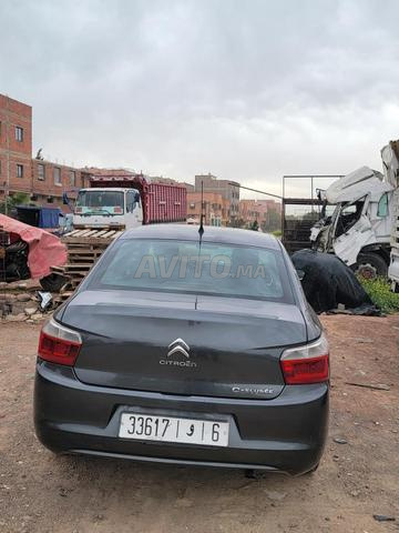 Voiture d'occasion - 2