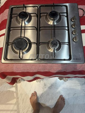 Plaque BOSCH et bouteille de gaz