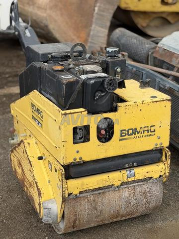 COMPACTEUR MANUEL BOMAG - 2