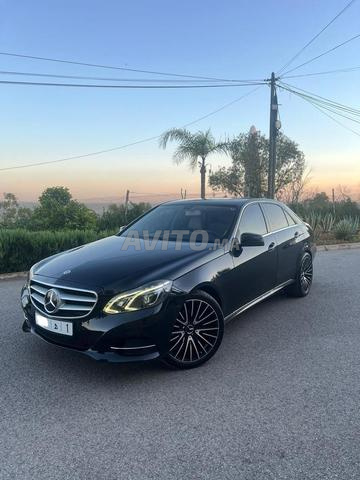 Mercedes E220 très bon état toute option