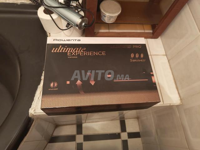 Brosse soufflante - Sèche cheveux Rowenta