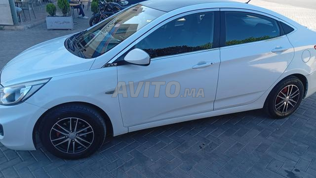 Hyundai Accent Diesel Manuelle 2017 à Marrakech - 2