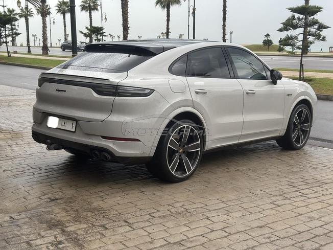 Porsche Cayenne Hybride Automatique 2023 à Nador