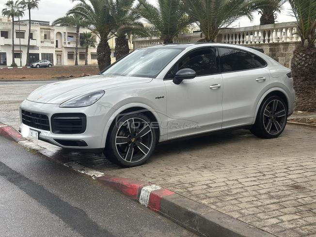 Porsche Cayenne Hybride Automatique 2023 à Nador