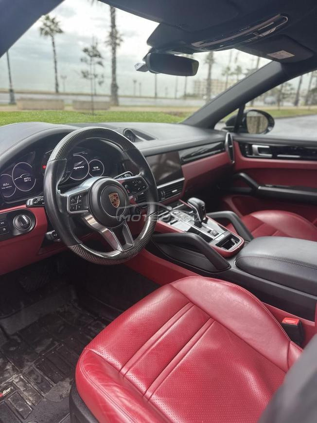 Porsche Cayenne Hybride Automatique 2023 à Nador