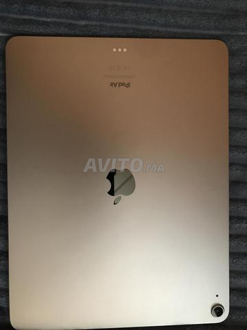 iPad M2 Air 128 Go 13 pouces avec chargeur et stylo - 2