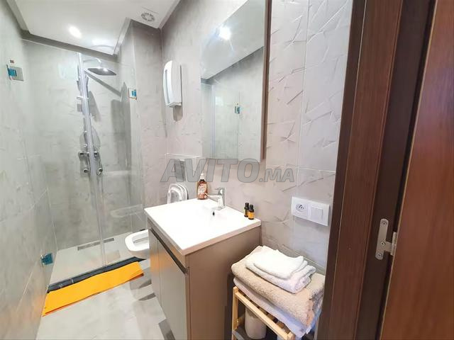 استوديو عالي المستوى بورغون - موقف مرخص - 2