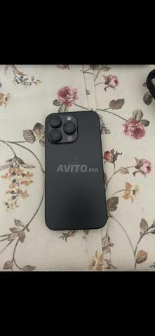 iPhone 14 Pro (détails en bio)