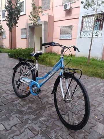 Moto étrangère - 2