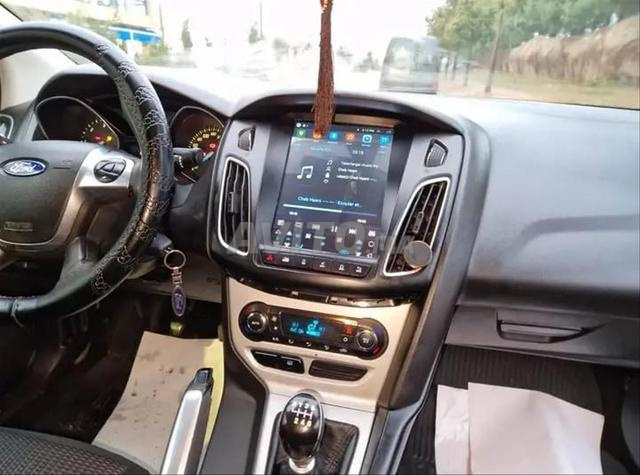 FORD FOCUS TITANIUM DIESEL MANUEL 2014 - 2