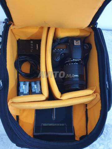 Canon EOS 60D Objectif 18-135mm 2 Batteries Chargeur - 2