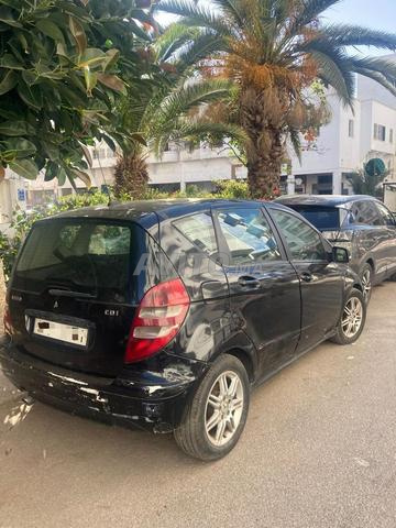 Mercedes-Benz 180 Diesel Manuelle 2008 à Rabat - 2