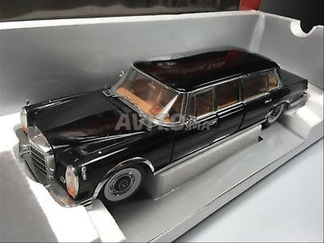 VOITURES DE COLLECTION 1/18