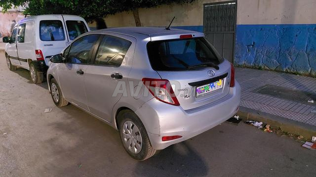 Toyota Yaris. 2012. carte grise - 2