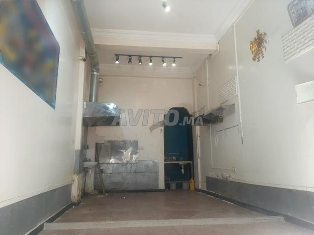 مطعم وجبات خفيفة بمساحة 45 متر مربع في المعارف