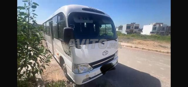 هيونداي كونتي للبيع موديل 2017 بـ 28 مقعدًا