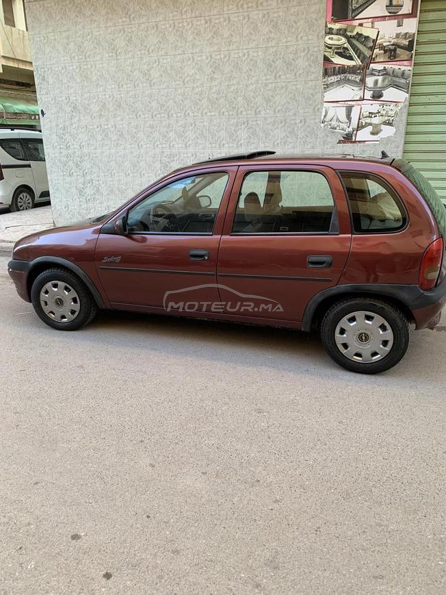 Opel Corsa Essence Manuelle 1996 à Nador