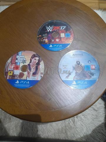 3 CD PS4 bon état