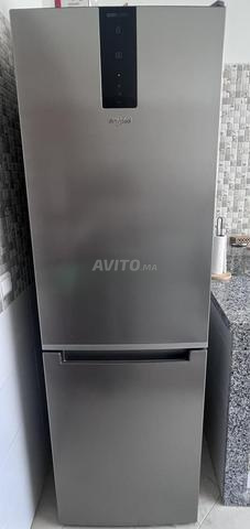 ثلاجة Whirlpool مدمجة