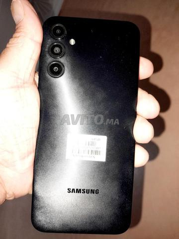 Je veux vendre un nouveau téléphone A14 d'Amérique - 2