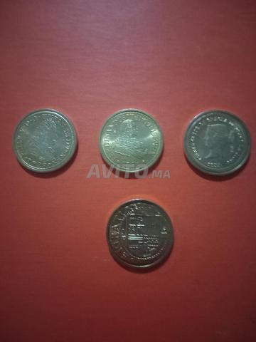 Quatre pièces espagnoles dorées