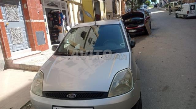 Voiture Ford à vendre